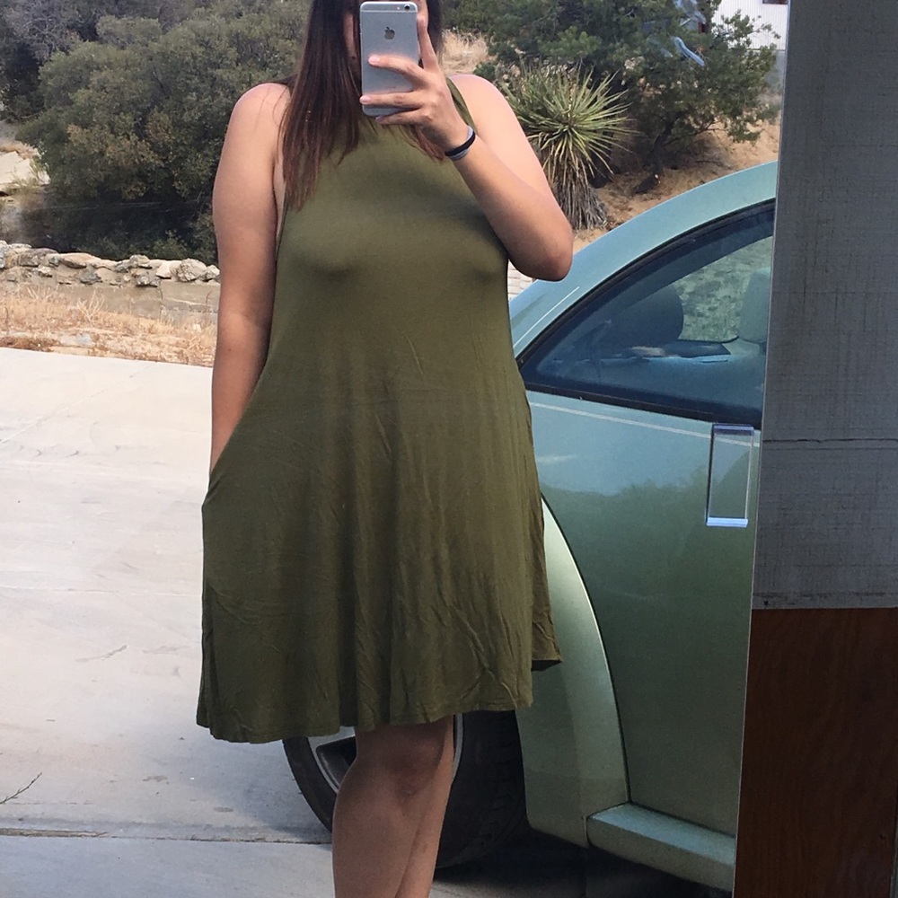 Dark Green Casual Throw-On Dress.
